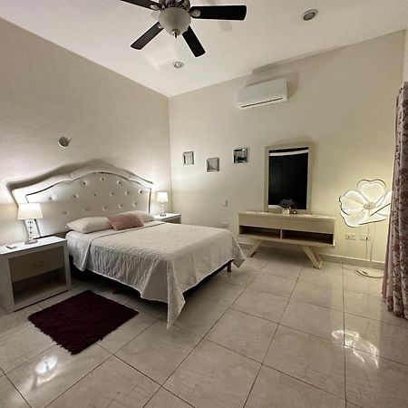Casa Sasha'S Mini Palace แคนคูน ภายนอก รูปภาพ