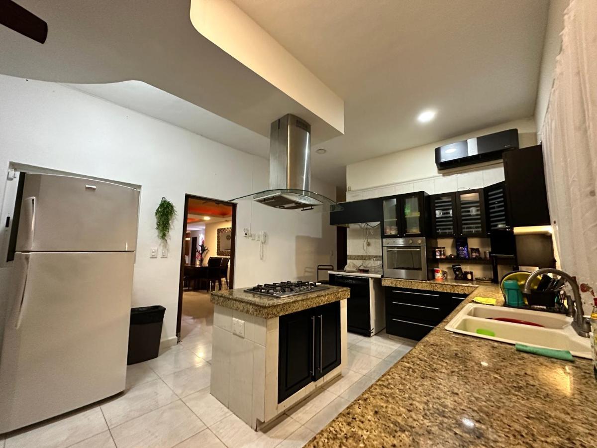 Casa Sasha'S Mini Palace แคนคูน ภายนอก รูปภาพ